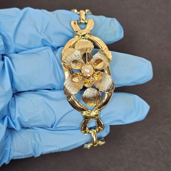 Vintage Faux Pearl Pansy Flower Floral Gold Tone Textured Link Bracelet Size 7 - Picture 12 of 12